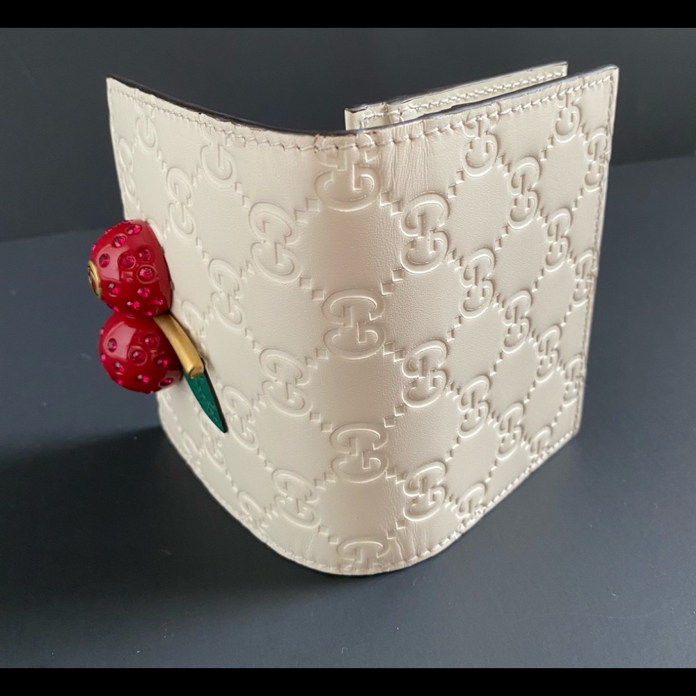 🎉HP🎉Gucci Wallet - Picture 8 of 12